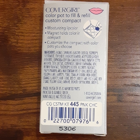 Makeup Bundle - Picture 3 of 9